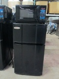 MicroFridge Microwave Mini Refrigerator Combination