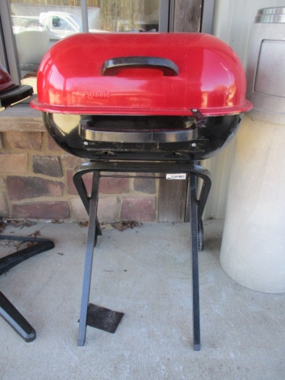 Aussie Walk-About Portable Charcoal Grill