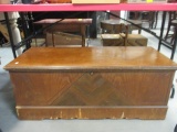Vintage Lane Cedar Chest