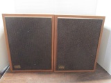 Pair of Realistic MC-500 Speakers