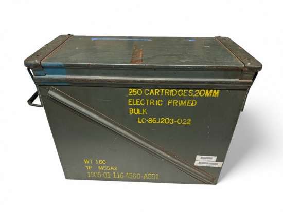 Extra Large Metal Ammunition Can *NO SHIPPING, LOCAL PICKUP ONLY*
