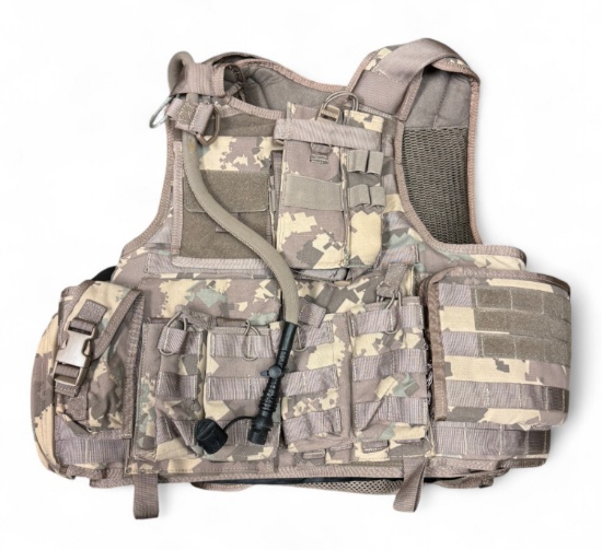 New ATS Plate Carrier Vest with CamelBak Pouch & IIIA Protection on both sides w/ Mag Pouches