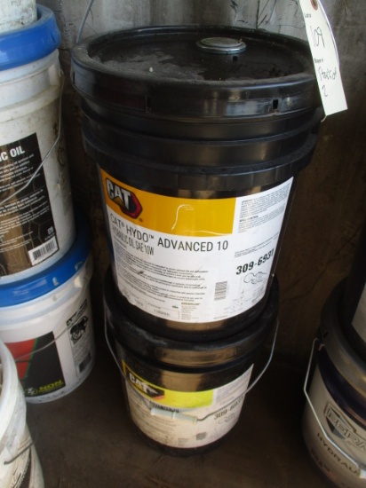 (2) 5 Gallon Buckets of CAT Hydo Advance10 Hydraulic Oil Saw- 10W
