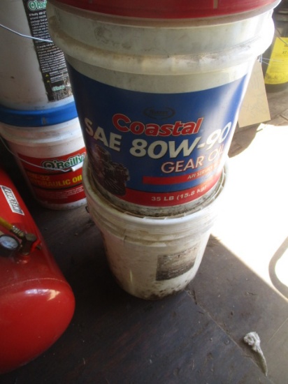 5 Gallon Bucket of  80w-90 Gear Oil
