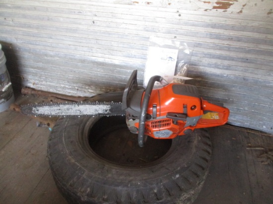 Husqvarna 550XP Chain Saw with 20" bar