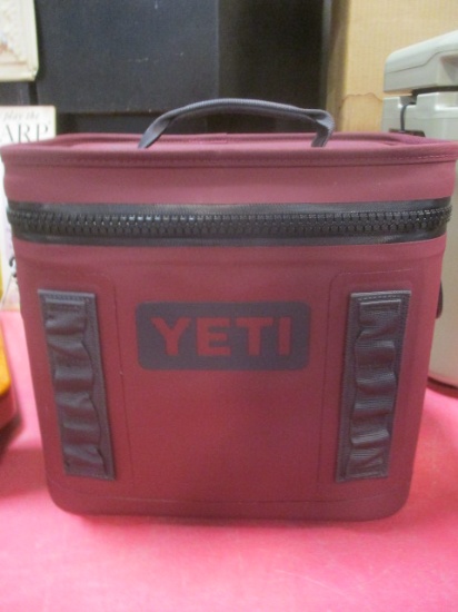 New 2023 YETI Hopper Flip 8 with Tags