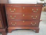Link-Taylor Heirloom Mahogany Bachelor's Chest