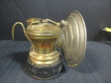 Antique Universal Lamp Co. Alto Lite Miner's Lantern