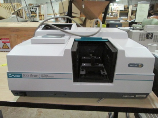 Cary 100 Scan UV-Visible Spectrophotometer