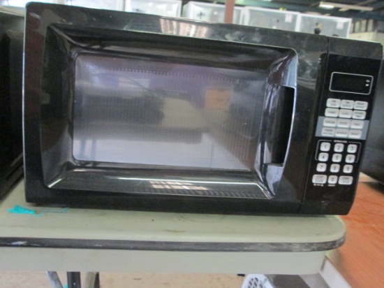 Black Walmart 700 watt Microwave Oven