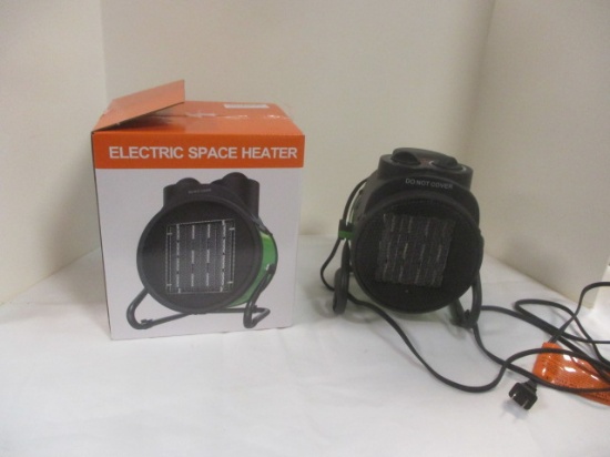 Electric Space Heater w/Box