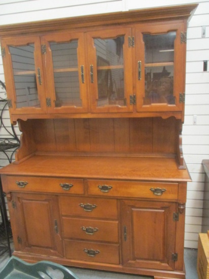 Young Republic Solid Maple Dining Room Cabinet w/Hutch