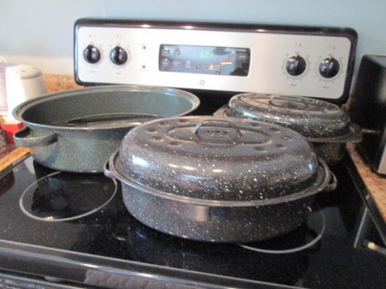Three Enamel Dutch Roaster Ovens