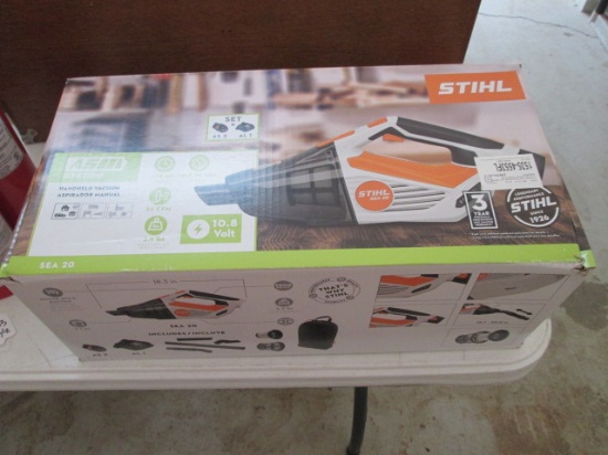 Stihl SEA20  Rechargeable 10.8V Handheld Vacuum In Original Box