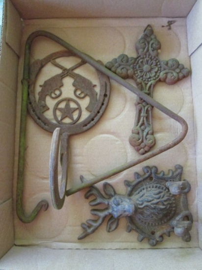 Cast Metal Stag Coat Hook, Horse Shoe Hook Hanger, Cross and Chuck Wagon Triangle
