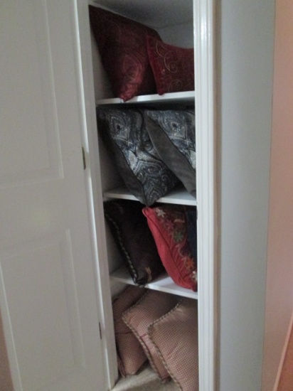 Grouping of Nice Decorative Throw Pillows