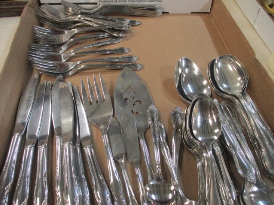 Set of Oneida Wm A Rogers "Homestead" Stainless Flatware