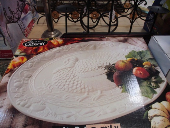 New Old Stock Everyday Gibson "Friends and Family" Turkey Serving Platter