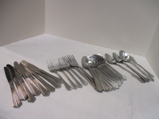 31 Pieces of Libbey Stainless Flatware