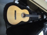 Yamaha CG-40MA Guitar in Soft-Sided Carrying Case