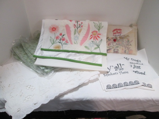 Rabbit Ear Table Runner, Set of Cloth Napkins, Lace Table Runner and