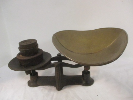 Antique Cast Iron General Store Dry Good Balance Scale