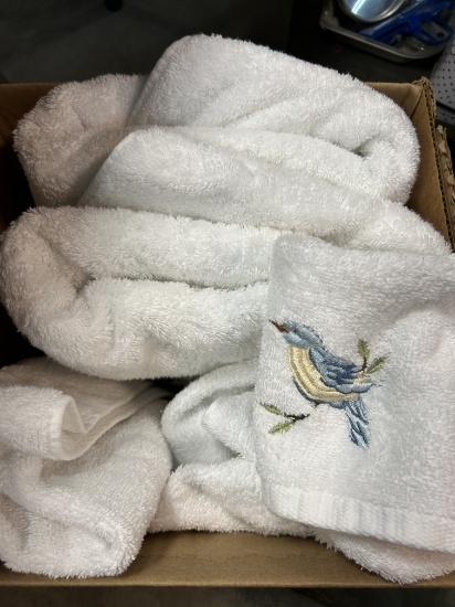 Two 100% Cotton Avanti Blue Bird Towel Sets