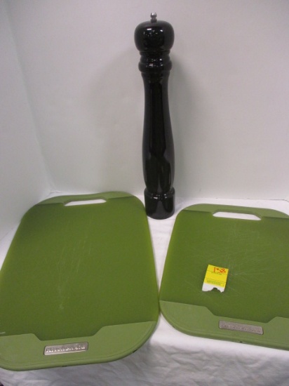 2 Kitchenaid Green Cutting Boards & Black Pepper Mill