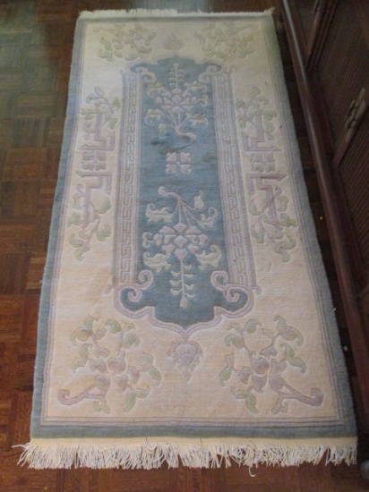 Sculpted Ivory/Blue Floral Wool Area Rug