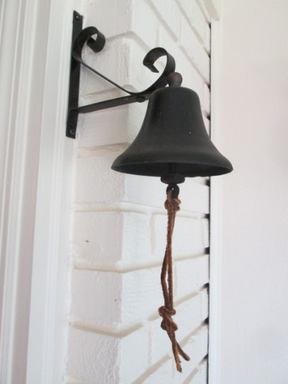 Cast Iron Farm/Door Bell
