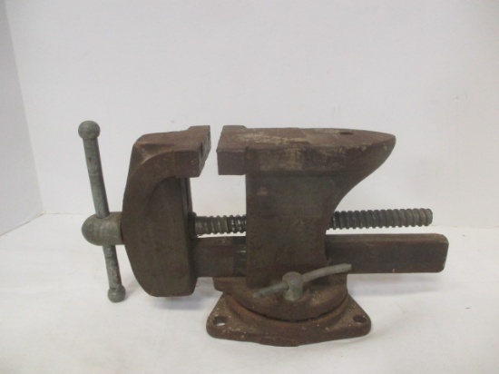 Vintage Wards Deluxe Quality Cast Iron Work Vise.