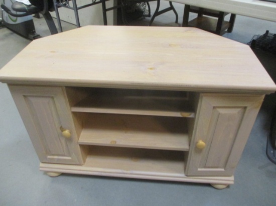 Pine Entertainment Table with Three Shelves and two side doors