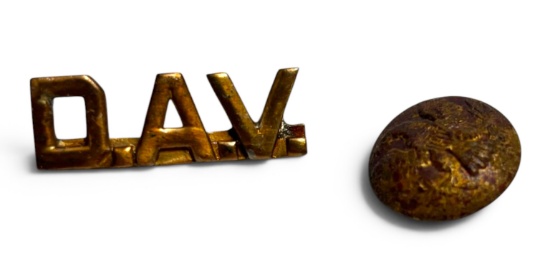 Civil War Button and Cap Badge