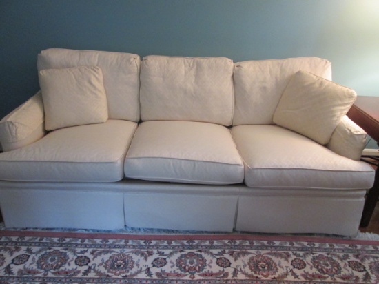Like New The Fairington Co. Cream Lattice Weave Design Upholstered Rolled Arm Sofa with Accent Pi...