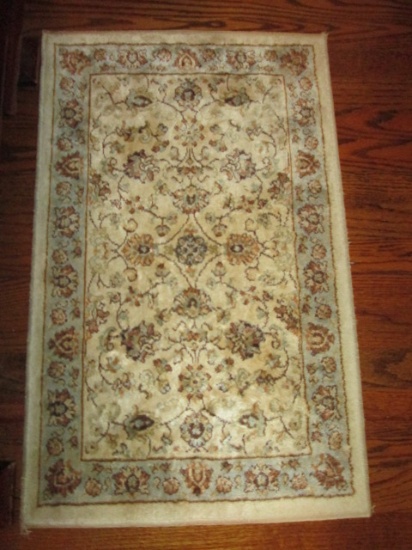 Marcella Verona Man Made Silk Ivory Sarouk Floor Mat