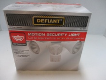 New Old Stock Defiant Motion Security Light