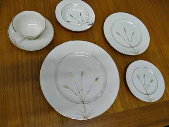 Set Of Vintage China By El Camino In California Wheat Pattern (1942-51). 6 Pc. Place Setting, Servic