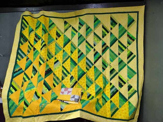 Contemporary Quilt Done In Colors Of Green & Yellow, Long Arm Quilting. Signed Molly & Sarah, Approx