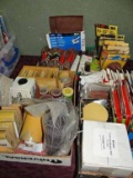 Large Lot Of Sand Paper In Various Styles & Grits: Twist Lock Discs; Sand Blaster Finishing Pads & S
