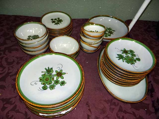 Dishes: El Palomar Mexico by Ken Edwards,  Bird Of Happiness In Tonala Green. Dinnerware = 2 Oval Pl