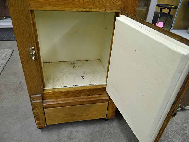 Knickerbocker ice sale box