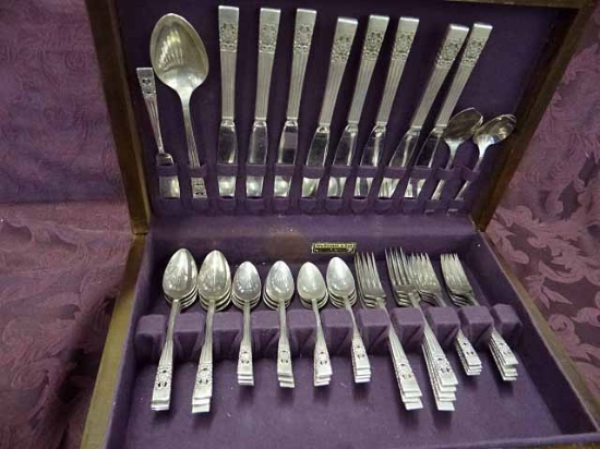 Vintage Flatware - Community Silverplate, Coronation Pattern. 53 Pcs: 9 Dinner Forks, 9 Salad Forks,