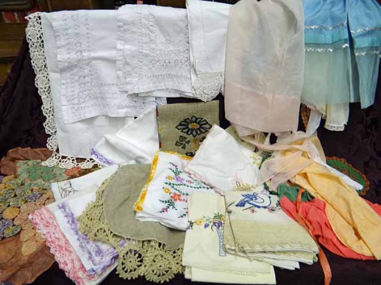 Vintage Linens - 10 Dresser Scarves, 2 Pair Pillowslips (need Cleaning), 9 Aprons, Lingerie Bag, 3 Y