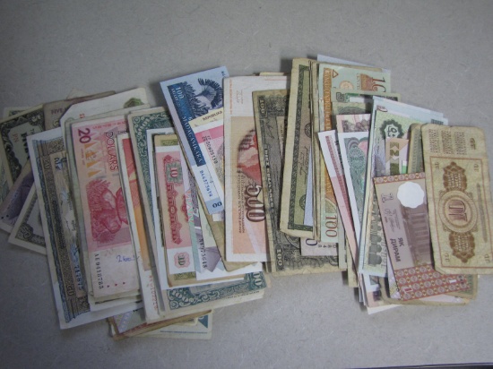 world wide currency lot of 104