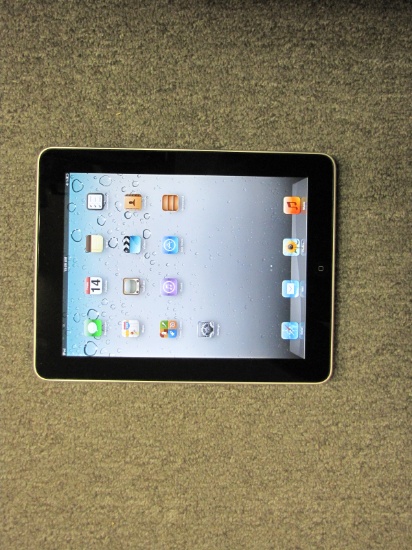 Online iPad absolute auction for various models