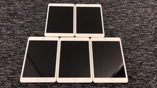 Apple iPad mini lot of 5 white