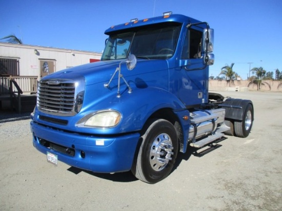 2005 Freightliner Columbia S/A Truck Tractor,