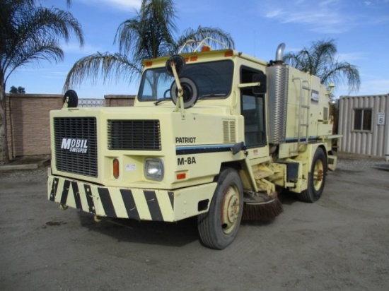 Mobile Athey M8A Patriot Sweeper,