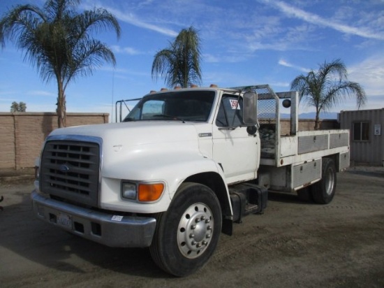 Ford F800 S/A Flatbed Truck,