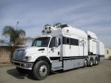 2006 International 7400 T/A X-Ray Truck,